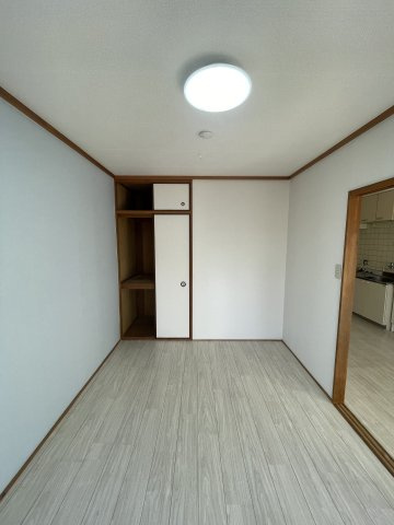 ベル平代の洋室