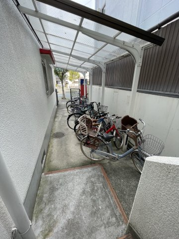 ガレリア清水町レジデンスの駐車場