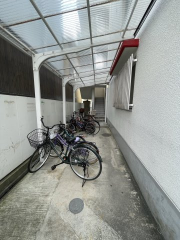 ガレリア清水町レジデンスの駐車場