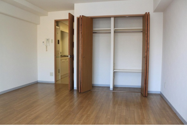 メゾン富士見町の収納|こまごまとしたものを収納できそうですね