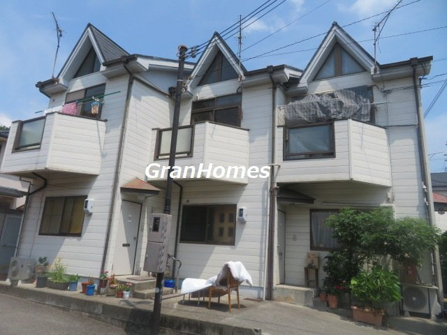 ビラージュ土居の外観
