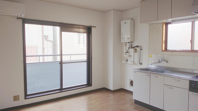 ラ・メゾン泰の居間・リビング|ゆったり過ごせるリビングです