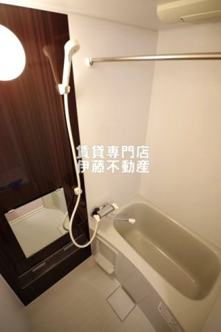 シャルム名古屋の浴室