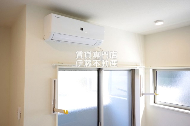 シャルム名古屋の設備|エアコン＆室内物干し