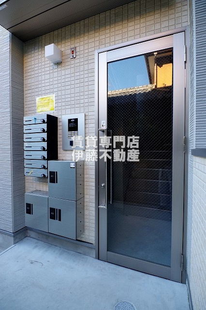 シャルム名古屋のエントランス