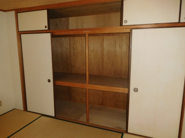 ピュアコート北八代の収納