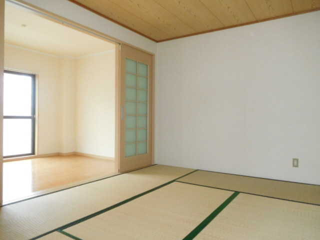 ピュアコート北八代の寝室