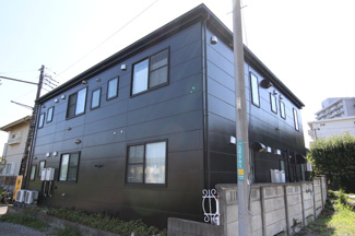 ★住宅街に佇むオシャレな外観★