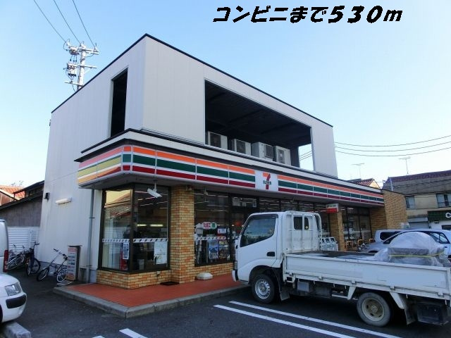 名古屋市中村区城屋敷町２丁目の倉庫の周辺