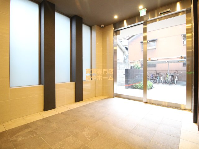 大阪市西成区松３丁目の賃貸マンションのロビー