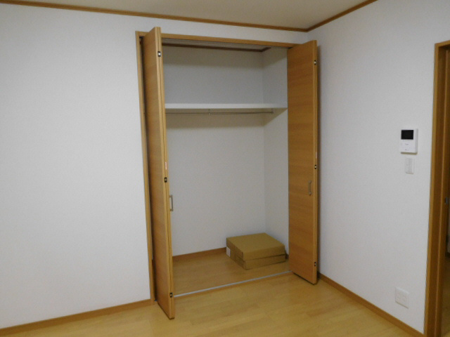 エトランス小松町Aの収納