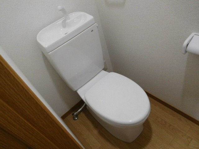 エトランス小松町Aのトイレ