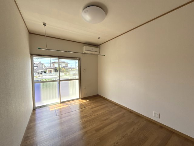 クリエイト興浜の子供部屋