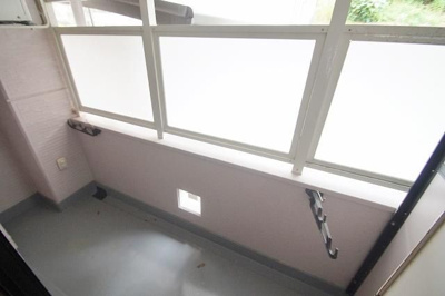 【バルコニー】 | レクスタ平和 | 別号室の写真になります。現況優先。