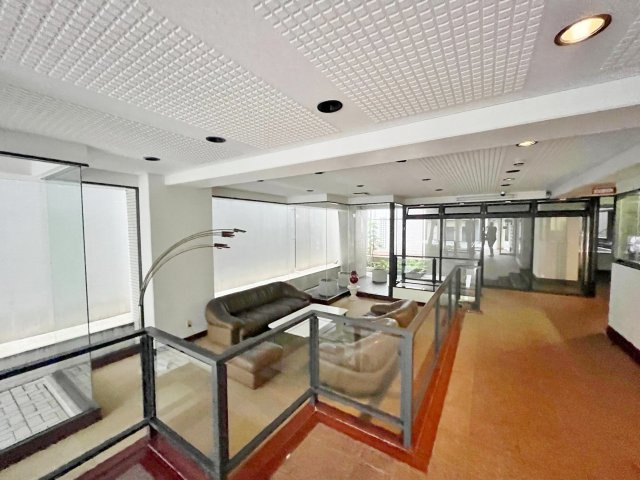 ３沿線利用可能◎フルリフォーム済み美室◎広い専用庭付き◎富小路アーバンライフのエントランス|エントランス