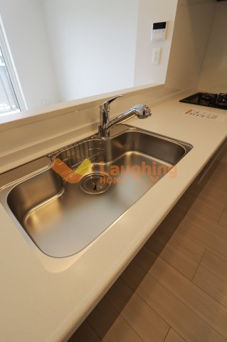 フェリシアのキッチン|コンパクトなキッチンで掃除もラクラク