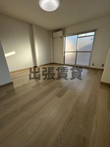 ホワイトハイツエムワンの居間・リビング