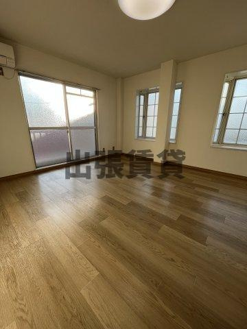 ホワイトハイツエムワンの居間・リビング