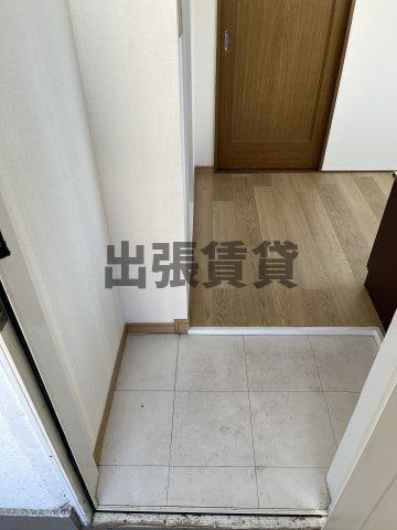 ホワイトハイツエムワンの玄関