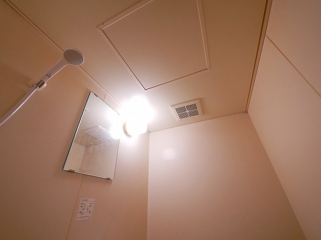 シャルマン南紀寺の浴室|きれいなお風呂です