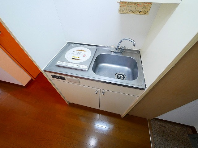 シャルマン南紀寺のキッチン|コンパクトなキッチンで掃除もラクラク