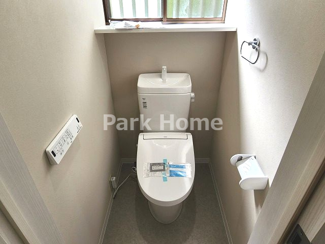 高知市瀬戸西町　中古戸建てのトイレ