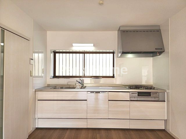 高知市瀬戸西町　中古戸建てのキッチン