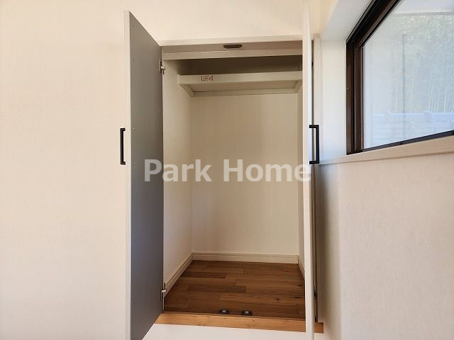 高知市瀬戸西町　中古戸建ての収納|２F：6洋室収納