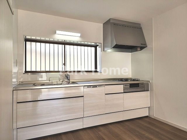 高知市瀬戸西町　中古戸建てのキッチン