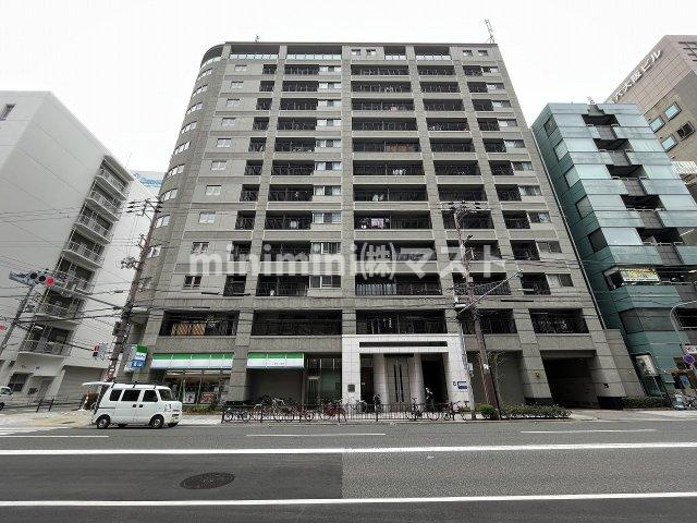 レジディア心斎橋ウエストの外観