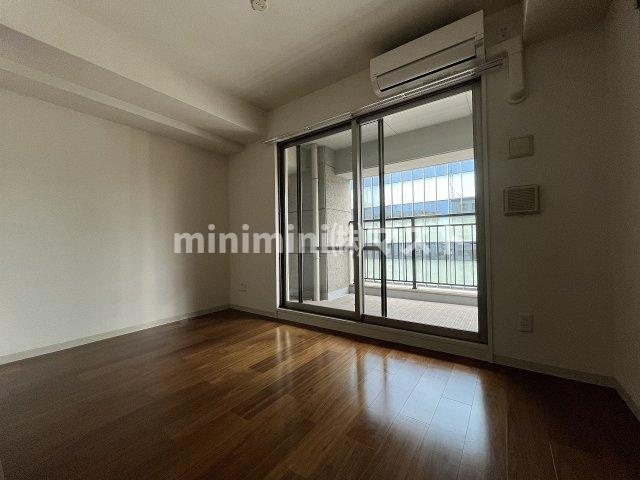 レジディア心斎橋ウエストの居間・リビング