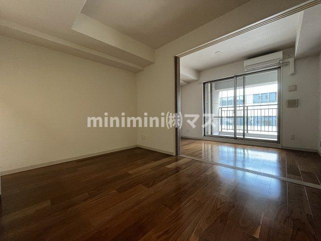 レジディア心斎橋ウエストの居間・リビング