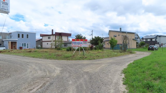 北見市東相内町１７番４４、１７番３８　売地