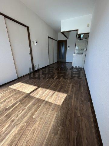 仲介手数料0円！プロビデンス日比野の居間・リビング