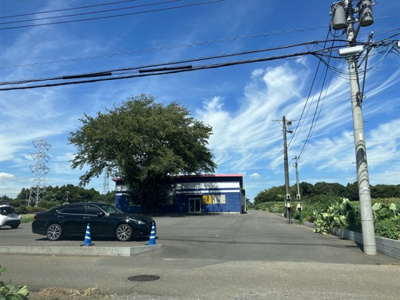 【外観】 | 高見原倉庫 | 駐車場複数台可能！