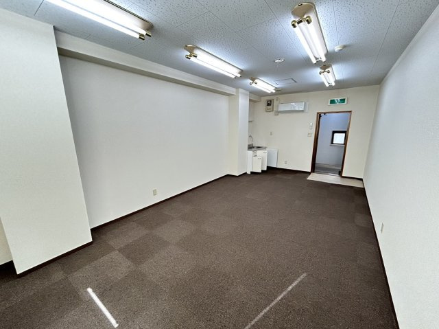 岸田ビルの内装