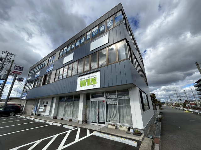 岸田ビルの外観