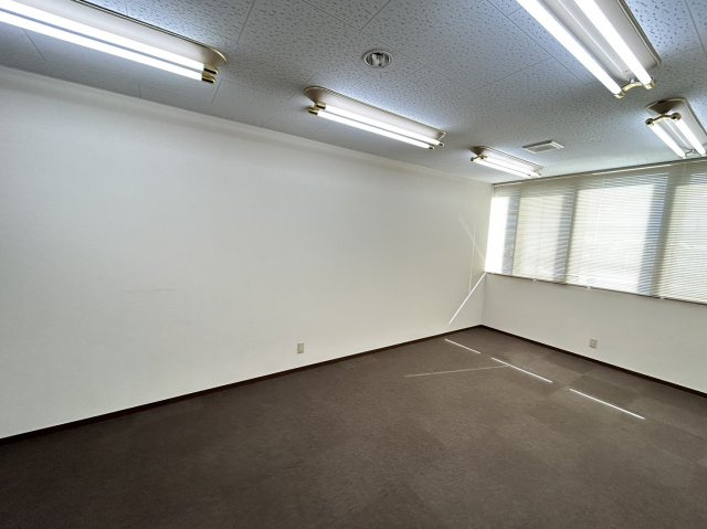 岸田ビルの内装