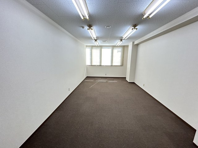 岸田ビルの内装