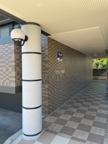 ラフィーネ出水のエントランス