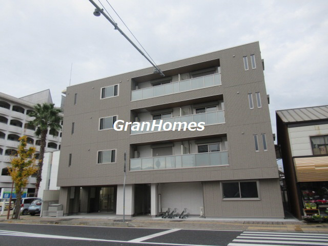 シャーメゾン坂田町の外観
