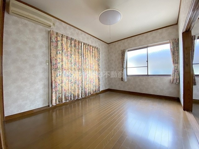 呉市伏原３丁目の一戸建ての洋室|コンパクトで使いやすい洋室です