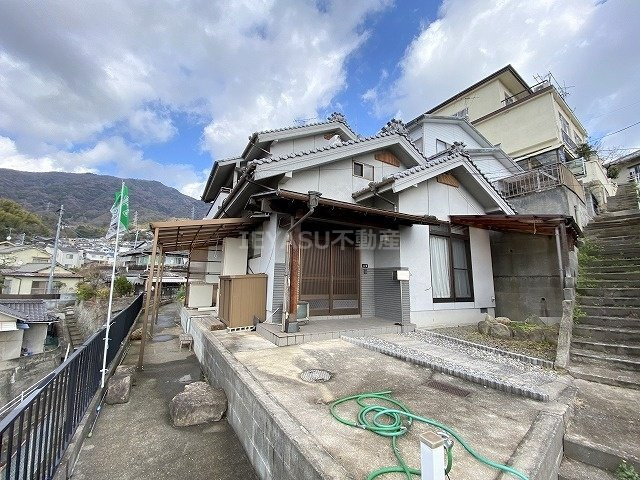 呉市伏原３丁目の一戸建て