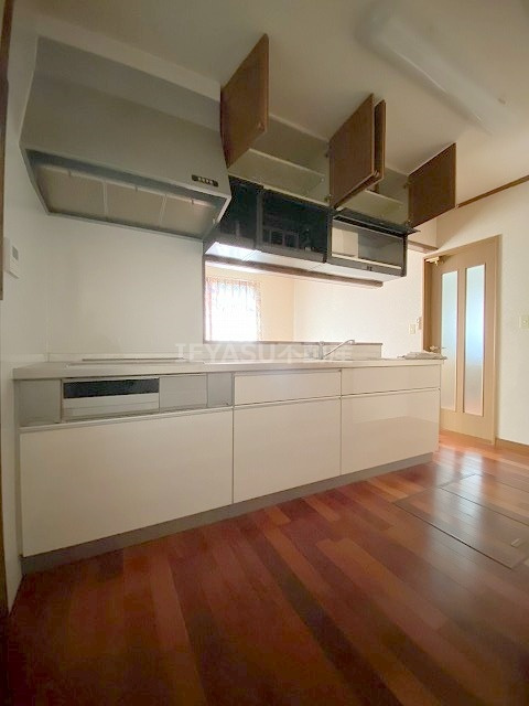 呉市伏原３丁目の一戸建てのキッチン|コンパクトなキッチンで掃除もラクラク