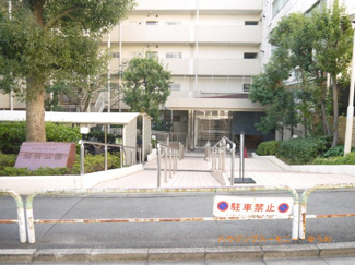 【エントランス】