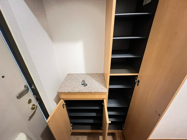 サンブレスの玄関