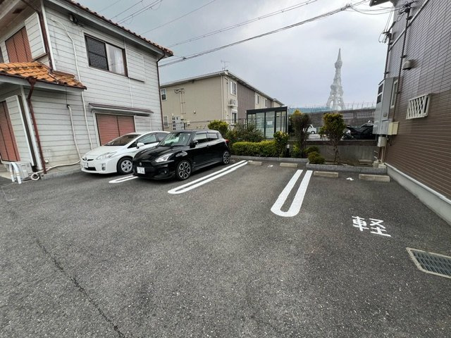 サンブレスの駐車場