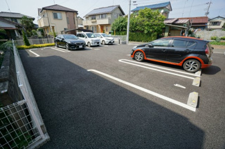 【駐車場】