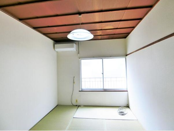 寿荘の居間・リビング|和室