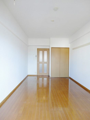 【居間・リビング】 | フェヴァリット・キューブ | 別号室の写真になります。現況優先。